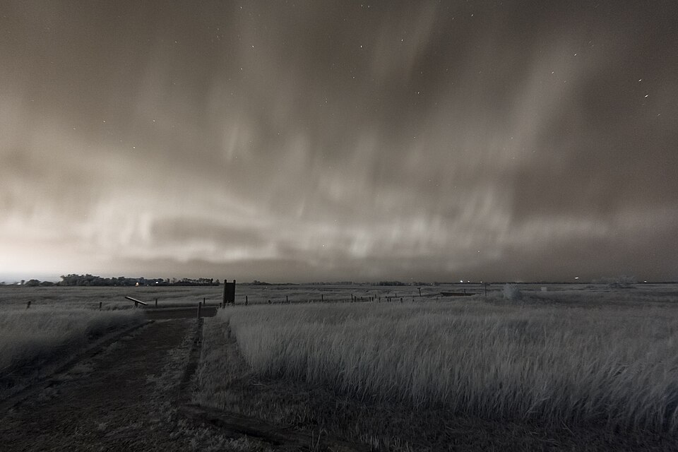 Infrared Aurora (18946661119) · 2015