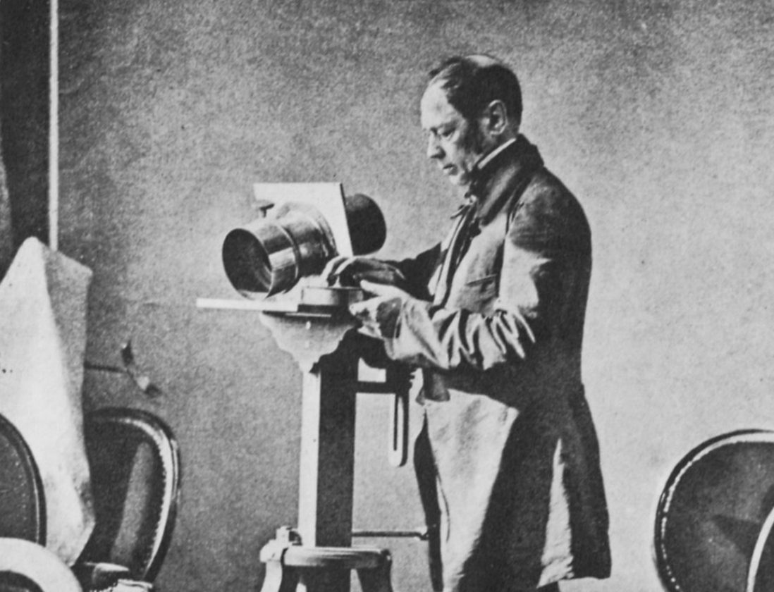 La primera fotografía de la historia (1826-1827): el nacimiento de la ...